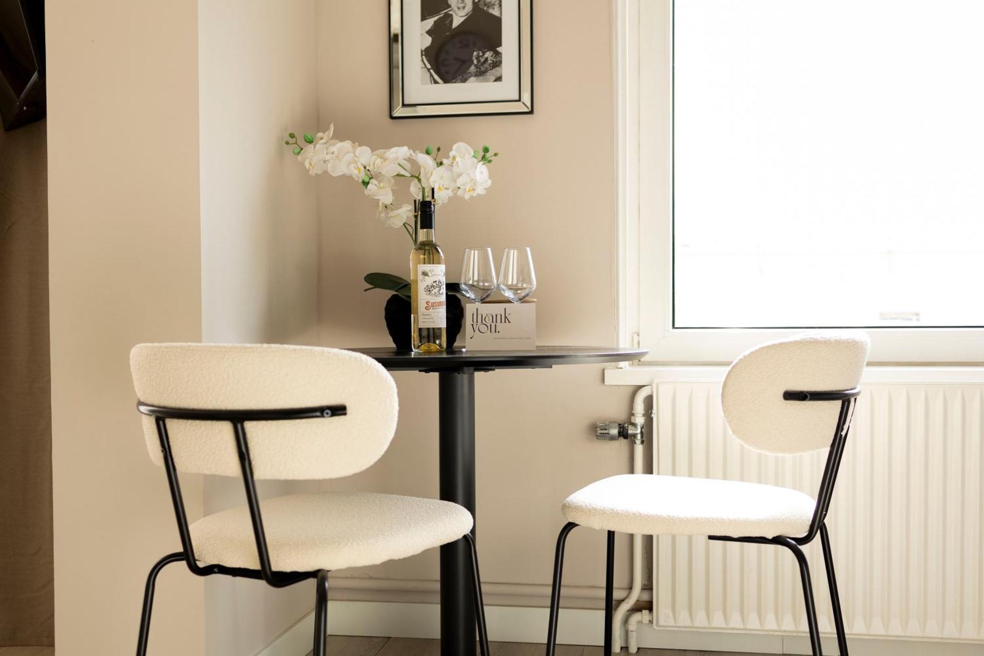 Grand Apartment *